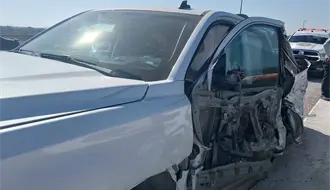 Chocan la camioneta donde viaja la presidente municipal de Soto La Marina