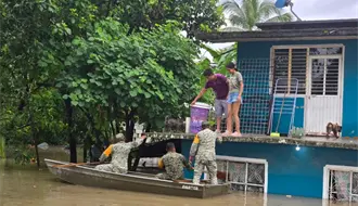 Inicia el lunes segunda fase de apoyo a damnificados; comunidades de Veracruz e Hidalgo siguen incomunicadas