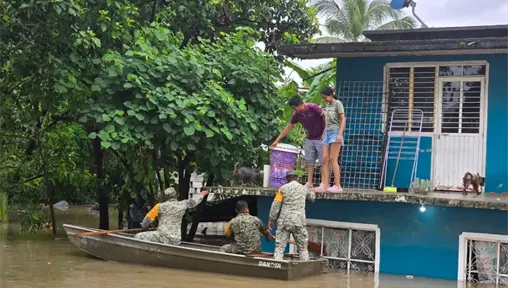 Inicia el lunes segunda fase de apoyo a damnificados; comunidades de Veracruz e Hidalgo siguen incomunicadas