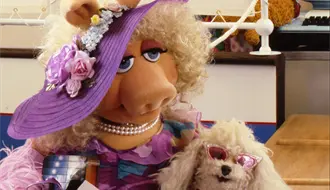 ¡Miss Piggy conquista Hollywood! Jennifer Lawrence y Emma Stone producirán su película