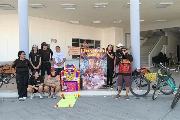 ¿Por qué se realizó un memorial por las víctimas de accidentes viales en La Paz? ¿Por qué se realizó un memorial por las víctimas de accidentes viales en La Paz?