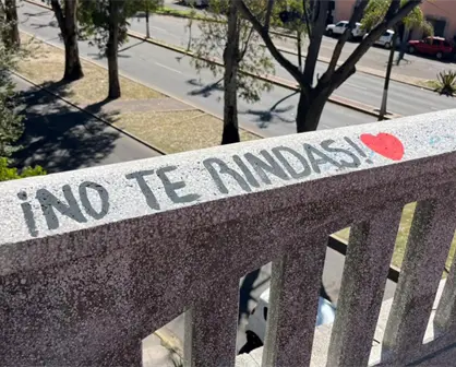Puente peatonal de Durango que da mensajes de esperanza a quienes lo recorren