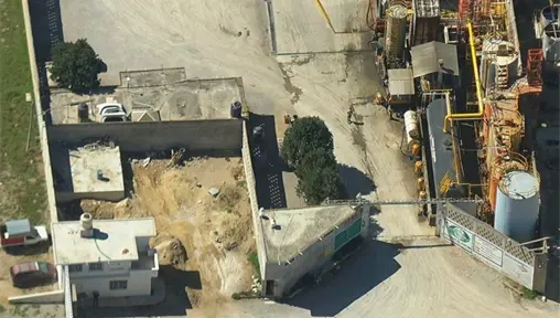 Gobierno desmantela "refinería" clandestina de huachicol en Perote, Veracruz Gobierno desmantela "refinería" clandestina de huachicol en Perote, Veracruz