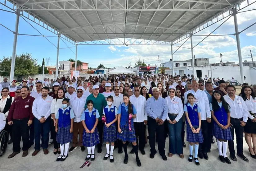 imagen recuadro Se les señala el desvío de 4.5 millones de pesos en programas para becas | Foto: Axel Hassel