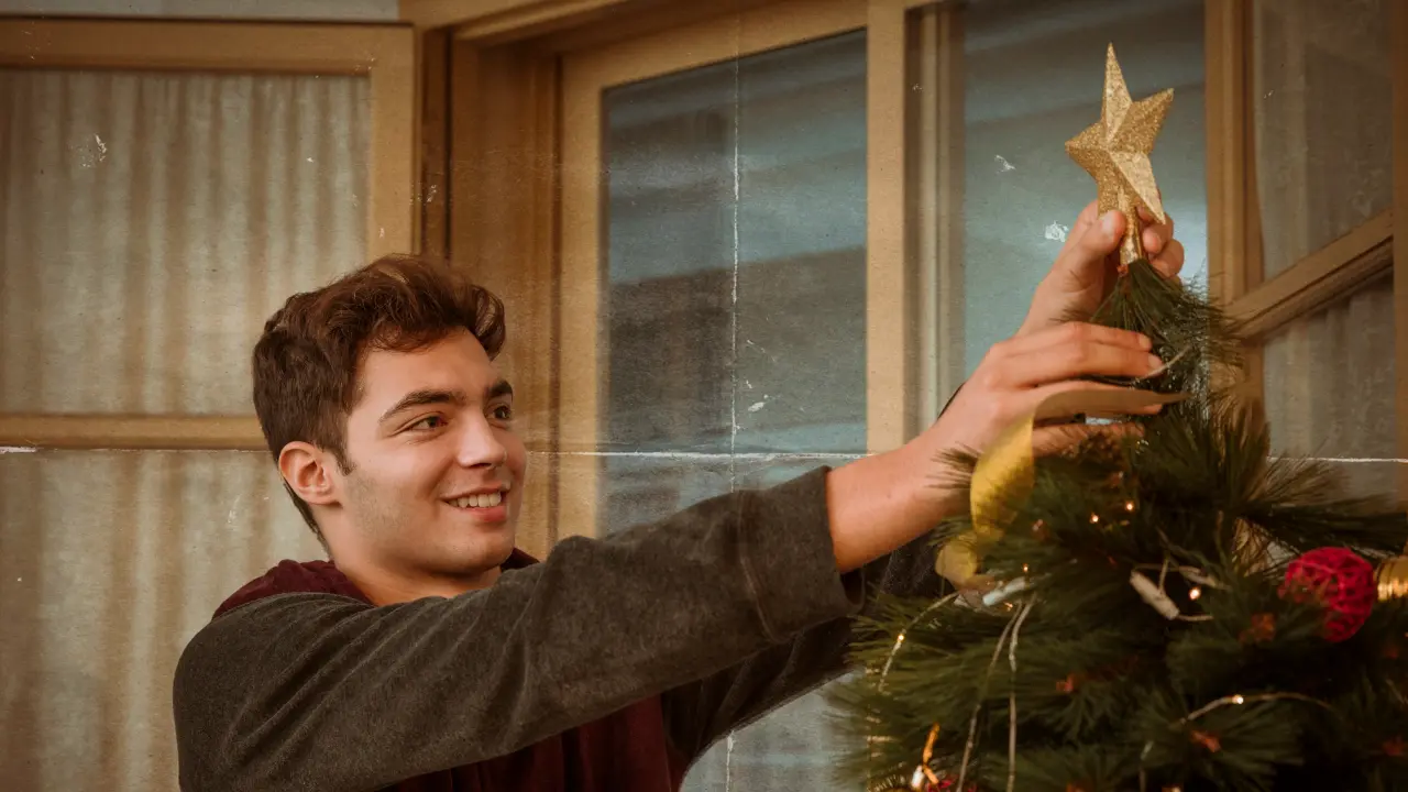 La tendencia dominante para 2025 se conoce como “Natural Glow” o “Brillo Natural”/Foto: Canva