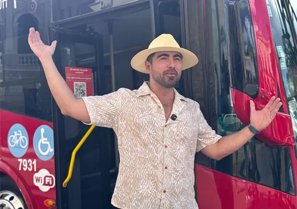 El Turibus celebra 25 años recorriendo las calles de Mérida con historia, cultura y tradición