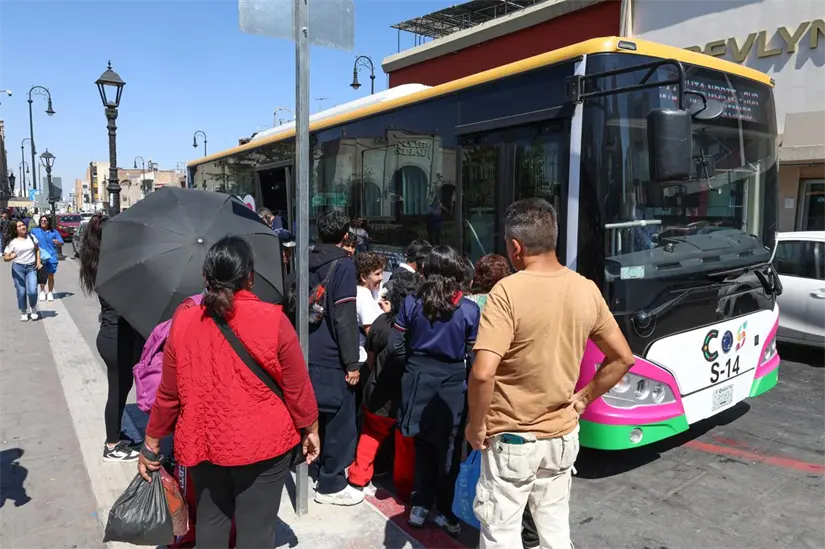 imagen recuadro Los trámites de la tarjeta Aquí Vamos Gratis siguen teniendo afluencia alta./Foto: Marco Juárez