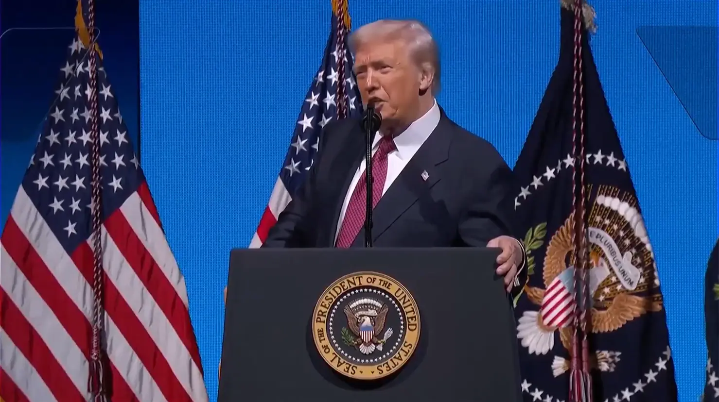 3 puntos claves de Donald Trump en el America Business Forum 2025. Foto: X (@sherwiebp)