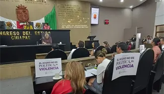 Diputadas de Morena en Chiapas repudian acoso a Claudia Sheinbaum | VIDEO