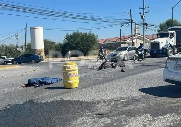 Motociclista pierde la vida tras chocar contra camión en Zuazua, Nuevo León