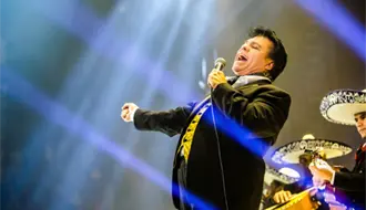 Juan Gabriel revive en Netflix: “Debo, Puedo y Quiero” arrasa con 7.4 millones de horas en 5 días
