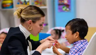 “Nos enseñó a vivir”: Mariana Rodríguez anuncia el fallecimiento de Celis, el pequeño guerrero de Capullos