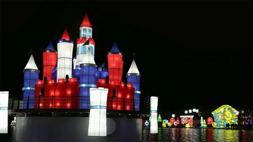 Luztopía en Fundidora 2025 ¿qué atracciones trae este año para los visitantes?