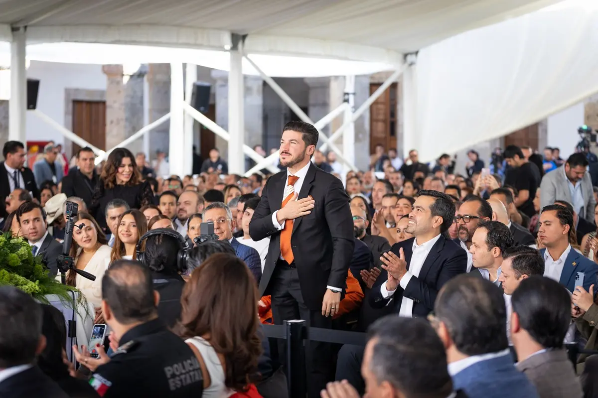 El gobernador de Nuevo León, Samuel García Sepúlveda, estuvo presente en el Informe de Gobierno de su homólogo de Jalisco, Pablo Lemus. Foto: Gobierno de Nuevo León