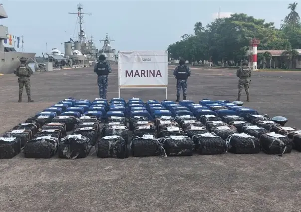 Semar decomisa más de dos toneladas de cocaína en costas de Michoacán en operación marítima