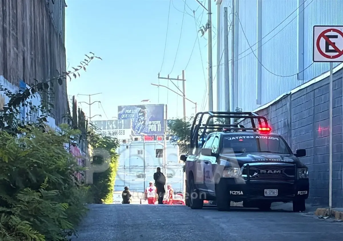 El ataque ocurrió sobre la privada Ayutla, entre las calles Durango y Morones Prieto, donde vecinos reportaron haber escuchado una serie de detonaciones de arma de fuego. Foto: POSTA.