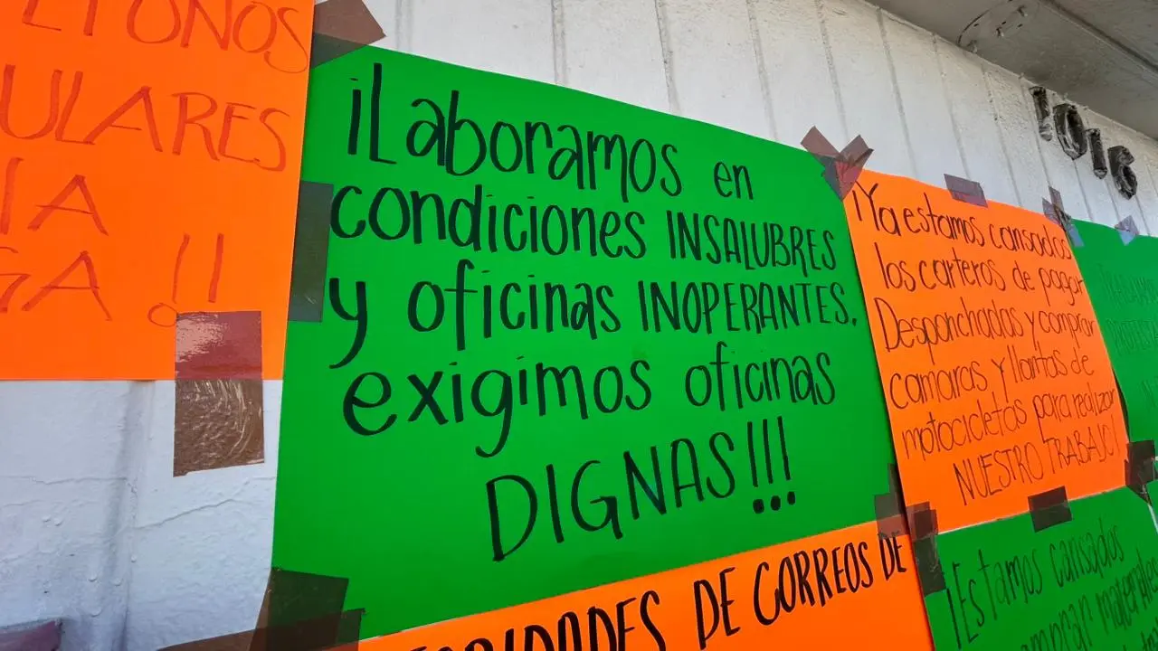 Carteros de Correos de México se manifiestan en Durango por esta razón