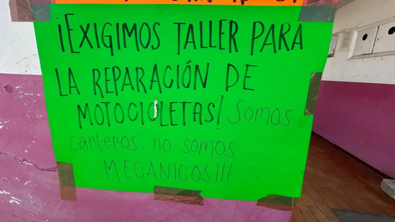 Carteros de Correos de México se manifiestan en Durango por esta razón