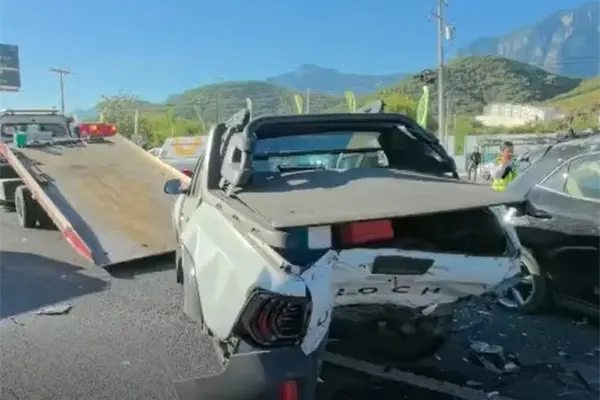 Accidente vial deja un conductor lesionado en la Carretera Nacional Accidente vial deja un conductor lesionado en la Carretera Nacional