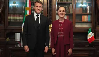 Claudia Sheinbaum recibe a Emmanuel Macron, presidente de Francia, en Palacio Nacional