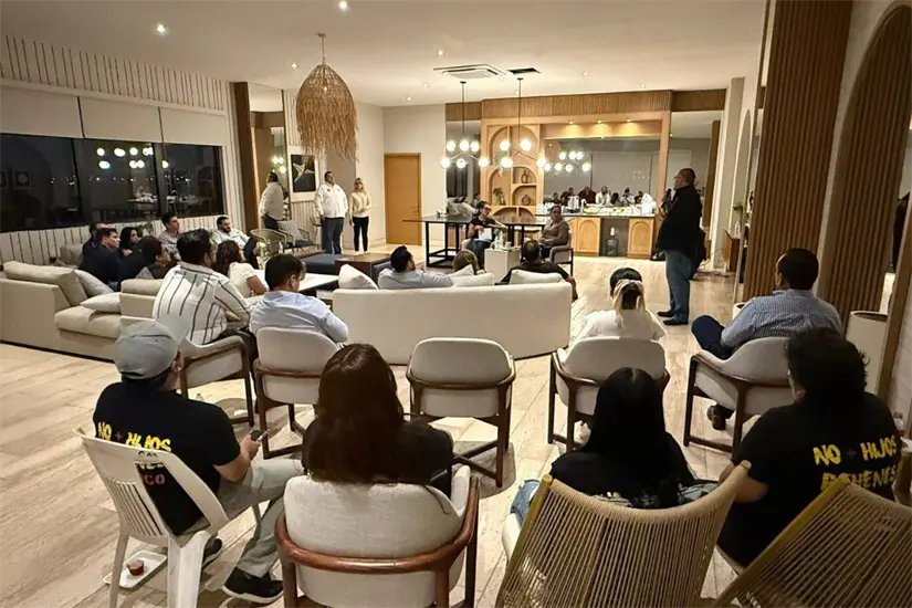 imagen recuadro 76 casos activos de hijos de rehenes | Foto: Axel Hassel