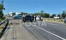 Ejecutan a dos personas en Montemorelos; vehículo termina volcado en Carretera Nacional Ejecutan a dos personas en Montemorelos; vehículo termina volcado en Carretera Nacional