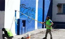 Limpian grafitis en colonias de Saltillo; cuentan con más de 20 colores de pintura Limpian grafitis en colonias de Saltillo; cuentan con más de 20 colores de pintura