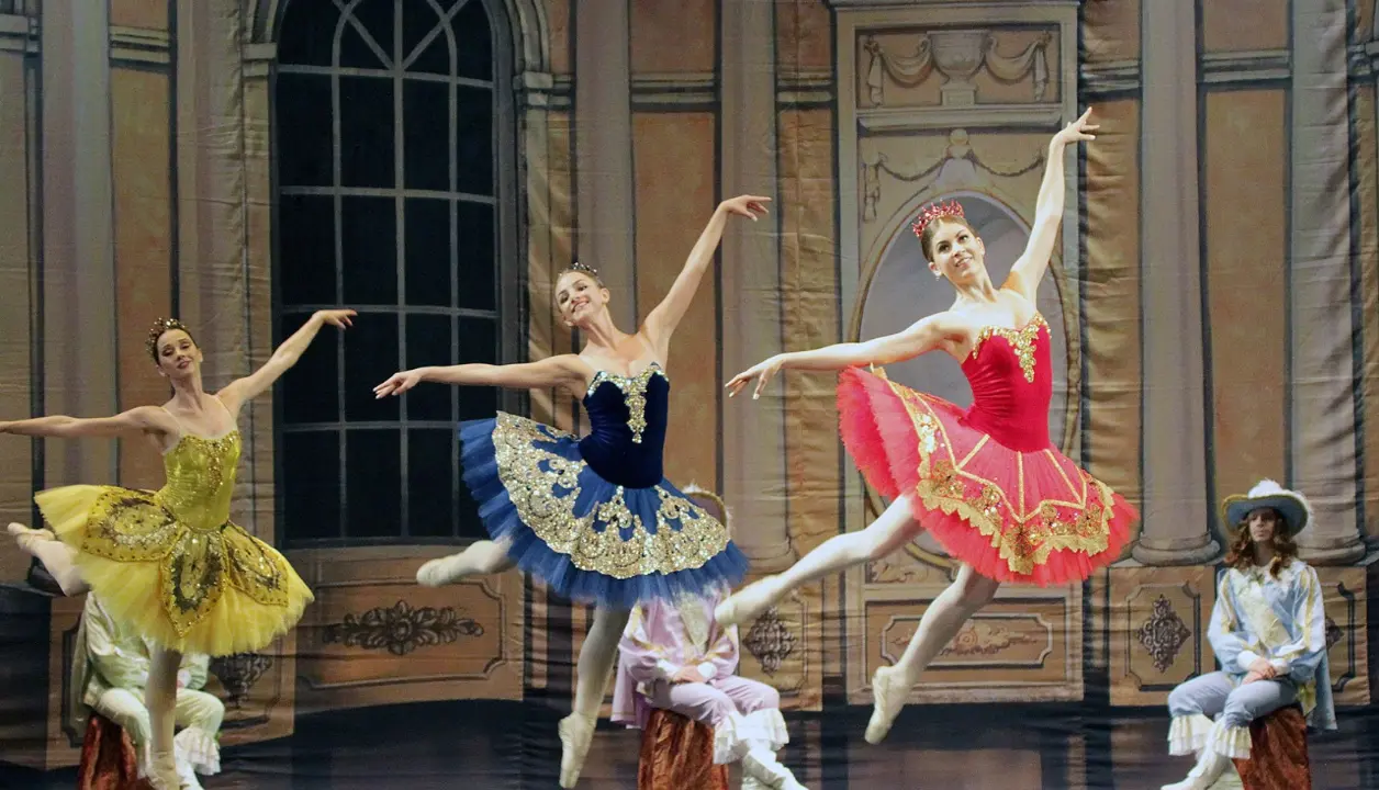 En esta ocasión, es El lago de los Cisnes, la presentación que se suma a la cartelera de 2025 para Ciudad Victoria. Te contamos todo lo que debes de saber. Foto: Facebook El lago de los Cisnes