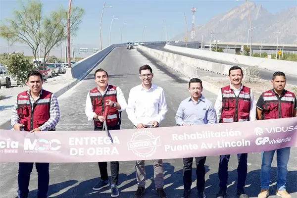 Manuel Guerra Cavazos entrega puente de Lincoln, mejora movilidad y seguridad en García Manuel Guerra Cavazos entrega puente de Lincoln, mejora movilidad y seguridad en García