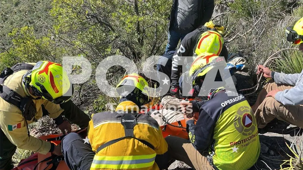 Con helicóptero de Protección Civil se realiza rescate de militar retirado que pasó la noche en un barranco de la Sierra de Bustamante