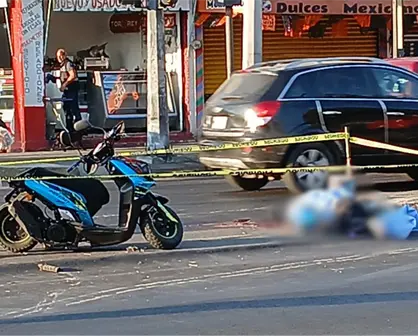 Muere joven motociclista tras derrapar en Eje 5 Sur, en Iztapalapa