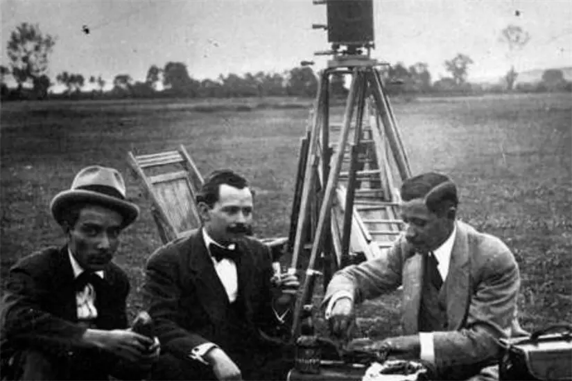 imagen recuadro Tenían prohibido ver el cine | Foto: FB