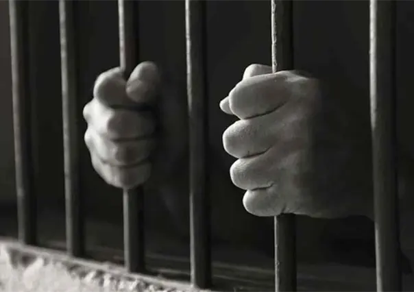 Sentencian a 33 años de cárcel a un maestro de secundaria acusado de agresión sexual en Mérida