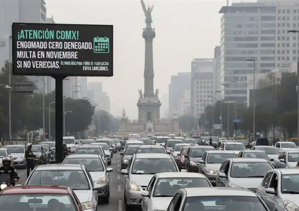 Estos autos en CDMX corren riesgo de ser multados si no hacen este trámite en noviembre