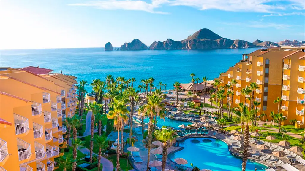 Este hotel familiar frente a El Arco de Los Cabos es uno de los más recomendados, según Tripadvisor