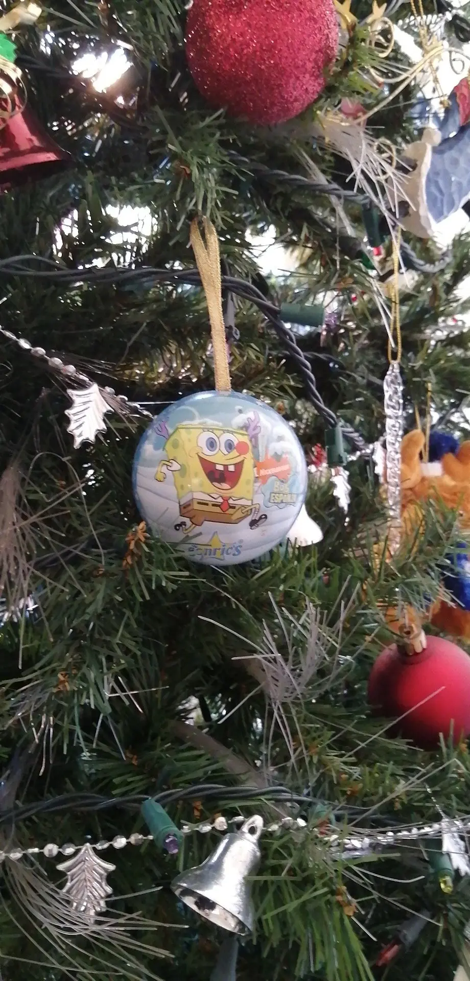 imagen recuadro Esfera de Bob Esponja. Foto: X @Rrichbama