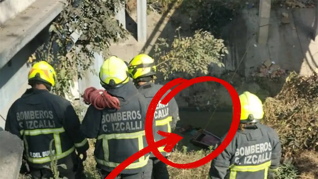 Muere conductor al caer en canal de aguas negras en la autopista M&eacute;xico-Quer&eacute;taro