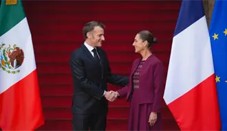 Emmanuel Macron invita a Sheinbaum a Francia en 2026 por los 200 años de relaciones diplomáticas