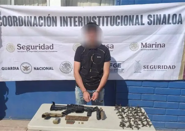 En Culiacán, detienen a civil con armas, cargadores, vehículo robado y ponchallantas