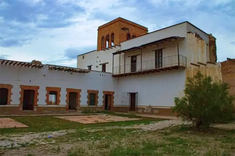 imagen recuadro El nuevo complejo termal en Viesca busca atraer visitantes con su oferta de glamping y aguas termales únicas. Foto: Facebook Pueblos Mágicos