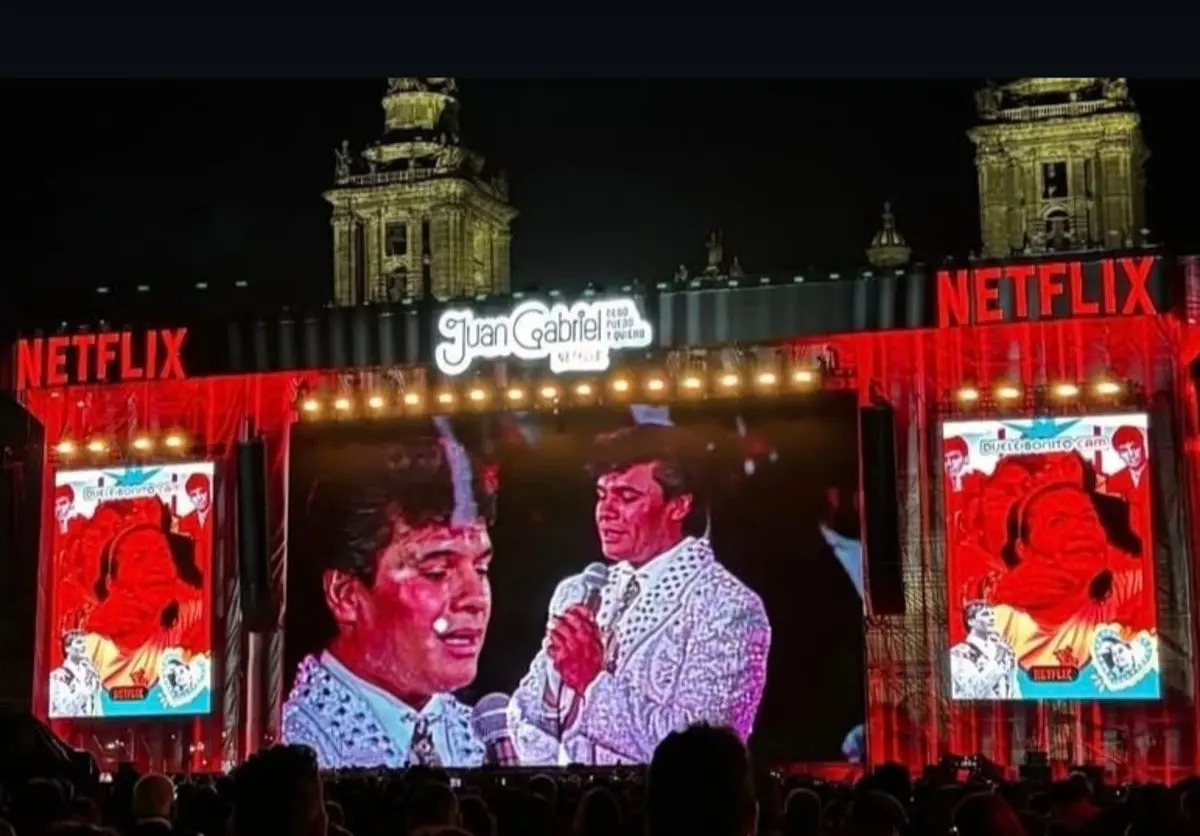 Juan Gabriel hace historia en el zócalo capitalino Foto: @juangabrielfans