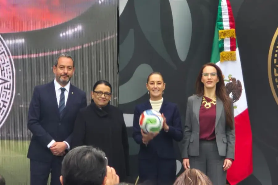 Claudia Sheinbaum presenta la Copa Mundial FIFA 2026 desde Los Pinos: “México está listo para recibir el Mundial”