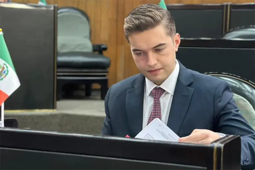 Con el respaldo de Jesús Elizondo, el Congreso de Nuevo León aprueba una iniciativa vital contra los delitos de grooming. Foto: X @JesusElizondoS