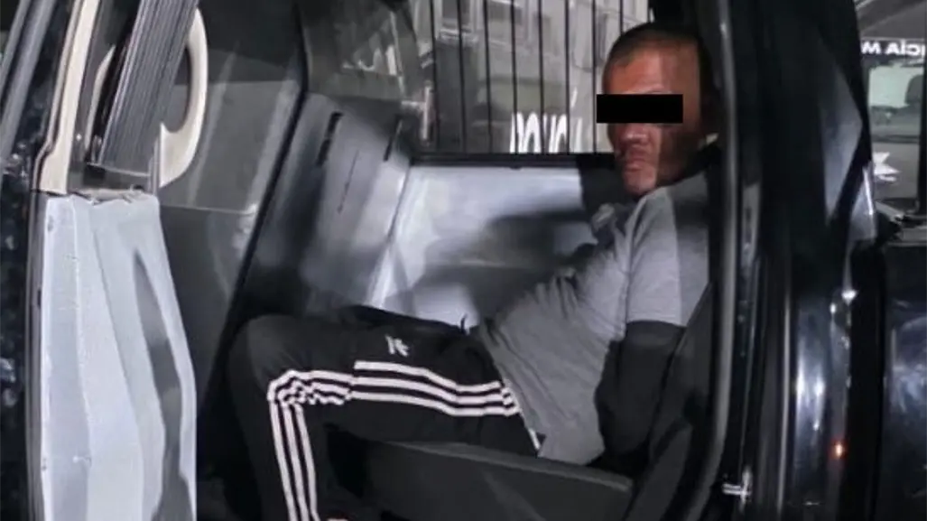 Detienen a hombre por golpear a adulto mayor en la vía pública de Monterrey