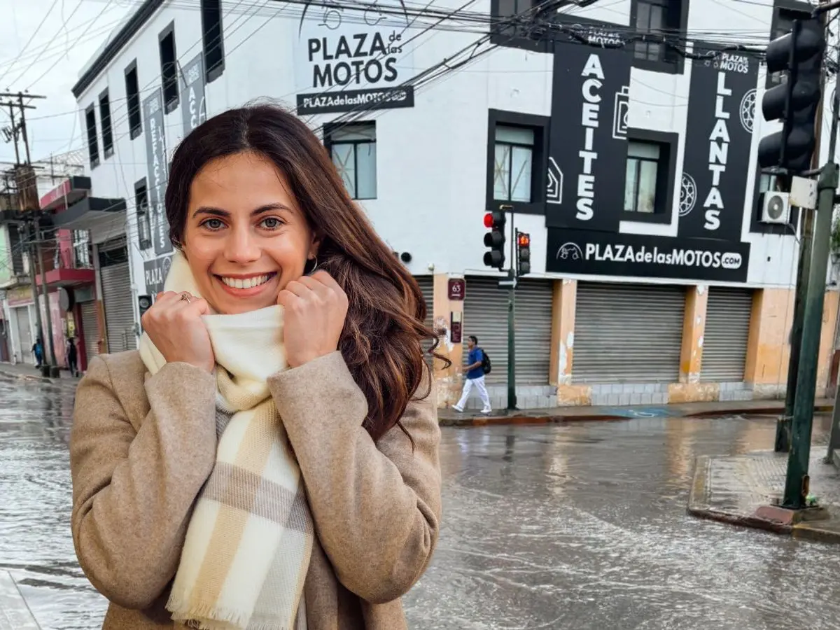 Los efectos del frente frío número 13 comenzarán a sentirse este lunes con lluvias, fuertes vientos y bajas temperaturas que afectarán la mayor parte de la región peninsular.- Fuente Canva y archivo POSTA