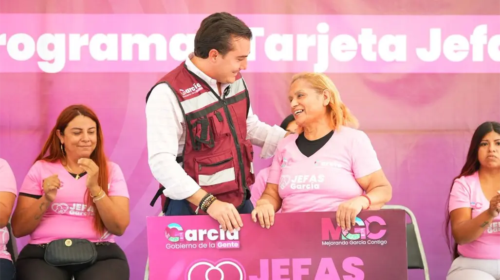 Tarjeta Jefas en García consolida compromiso de Manuel Guerra Cavazos con el bienestar familiar