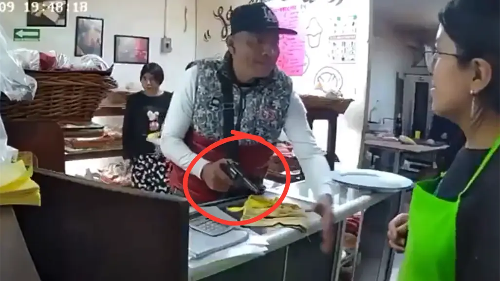 VIDEO | Empleadas sufren violento asalto en panadería de Valle de Chalco