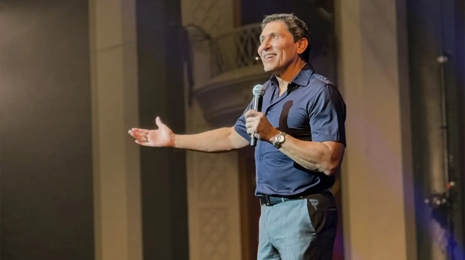 César Lozano regresa a Durango para brindar una conferencia con causa. | Foto: Especial.