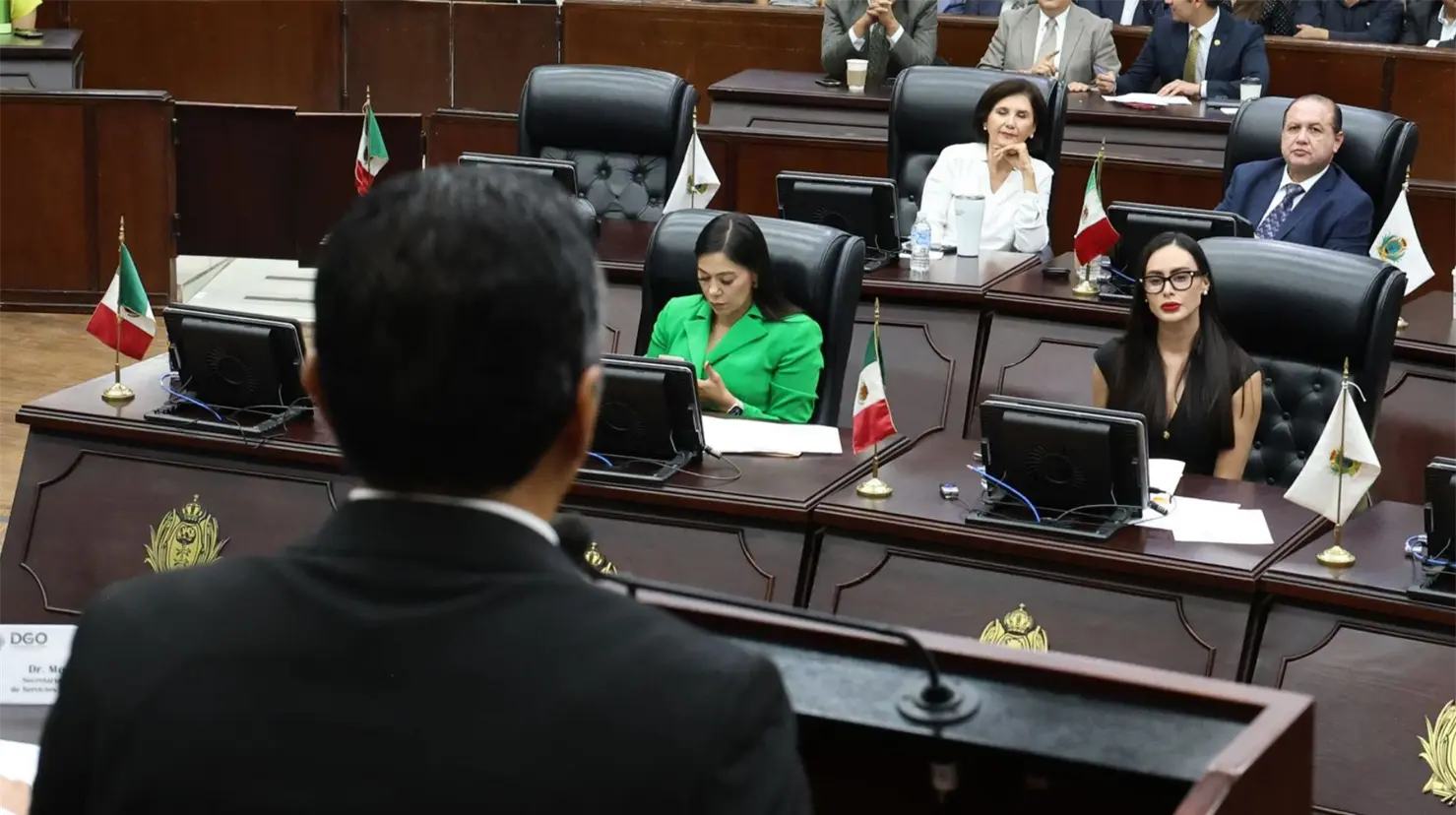 La morenista Cynthia Hernández presentó este punto de acuerdo. | Foto: Facebook Cynthia Mont