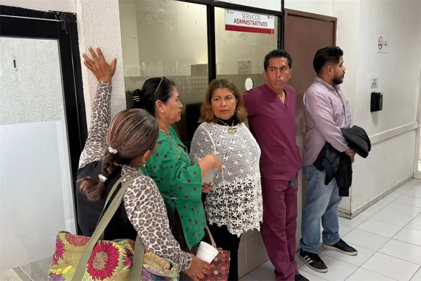 imagen recuadro Personal piden la destitución del director Salvador Mojarro Sánchez | Foto: Axel Hassel